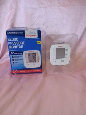Walgreens Auto Wrist Blood Pressure Monitor 5+ Features